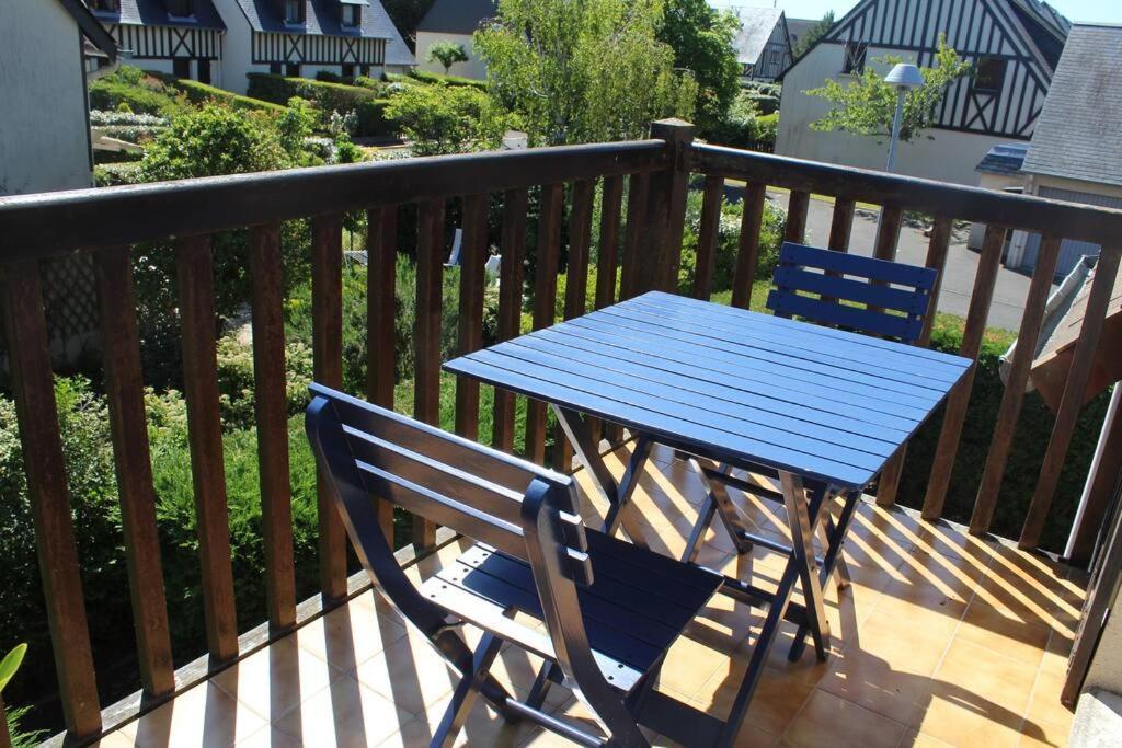 Cabourg, Appartement T2 Acces Direct Mer Exterior foto
